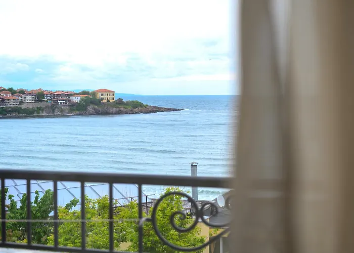 Effect Saint Mina 2* 索佐波尔