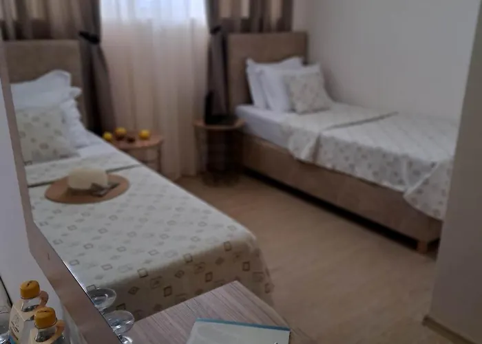 Effect Saint Mina Hotel 2*